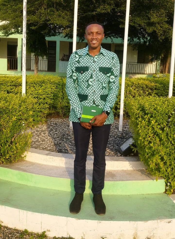 Contestant photo